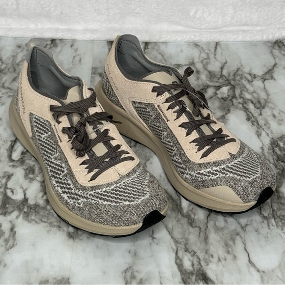 NWOT Salomon Pulsar Prg Knit Unisex "Sample Pair"- Sz 7W/6M - Picture 1 of 9